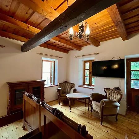 Casa de Férias Rustic Retreat